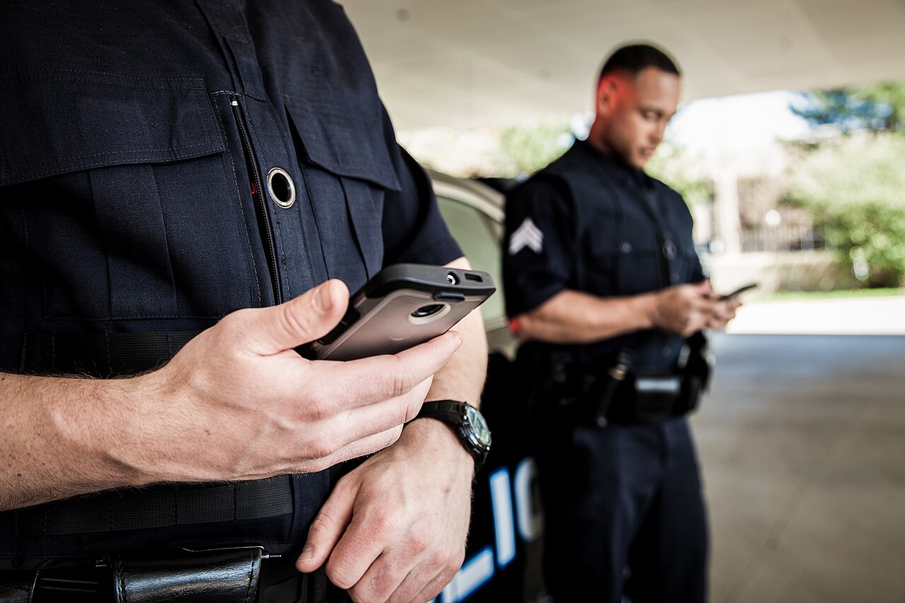 Police Bodycam Tender Investigation Exposes Mandatory Facial Recognition Requirement